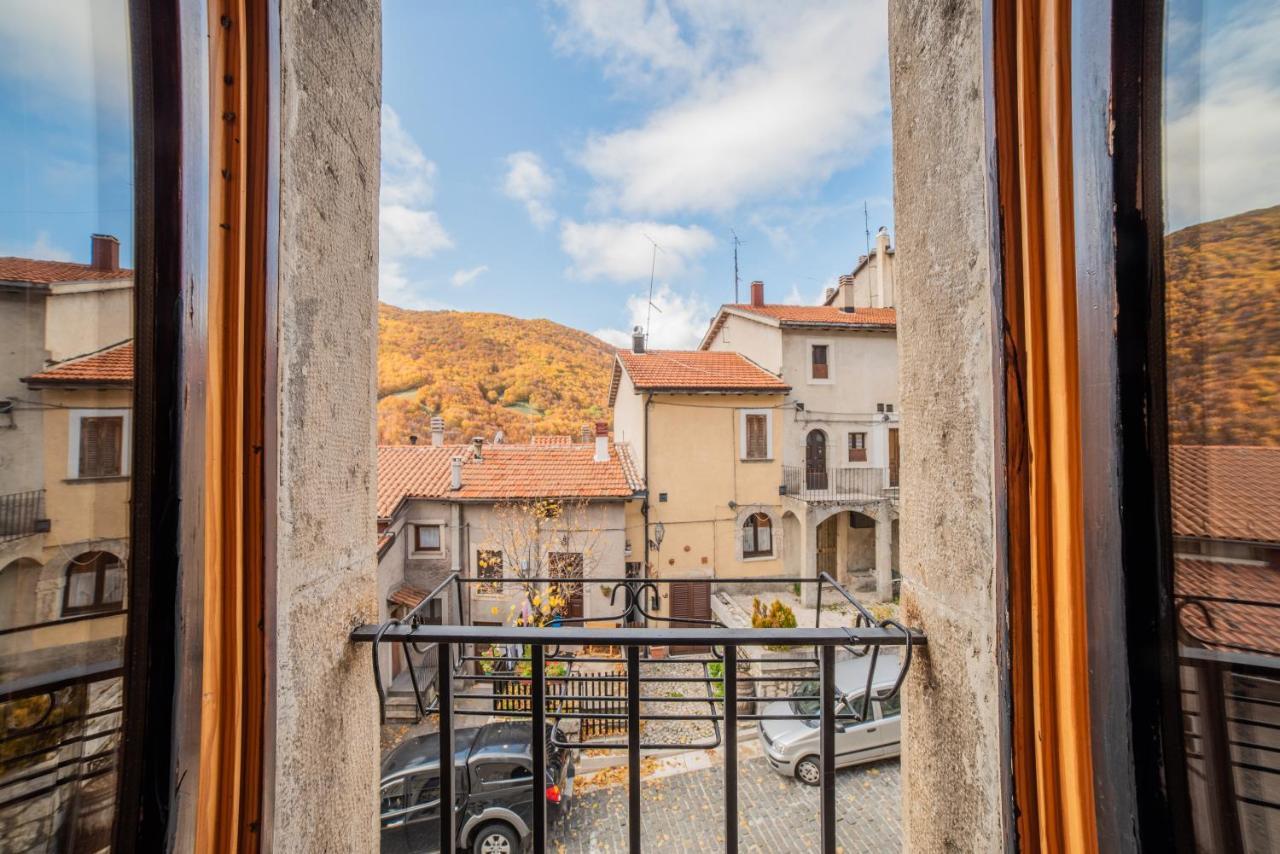 Dimora Fresilia Casa Vacanze Opi Εξωτερικό φωτογραφία