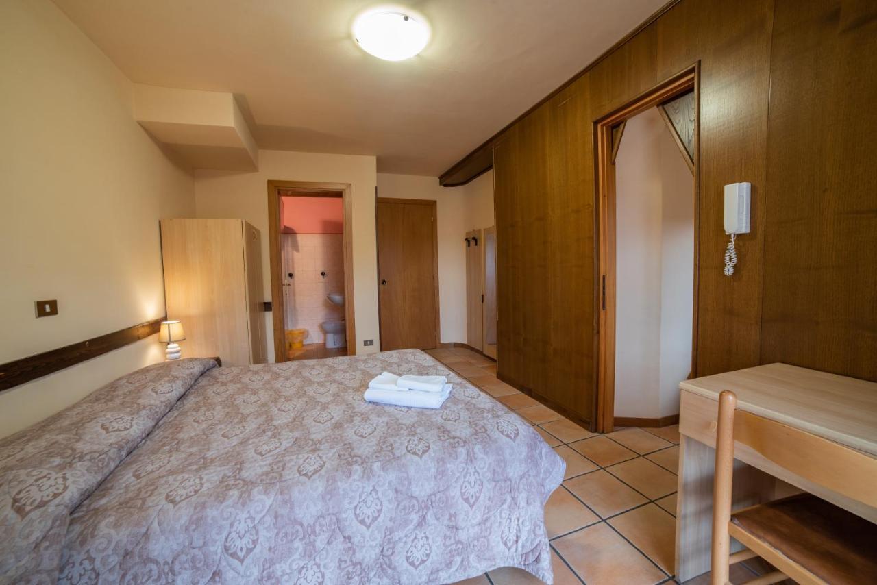 Dimora Fresilia Casa Vacanze Opi Εξωτερικό φωτογραφία